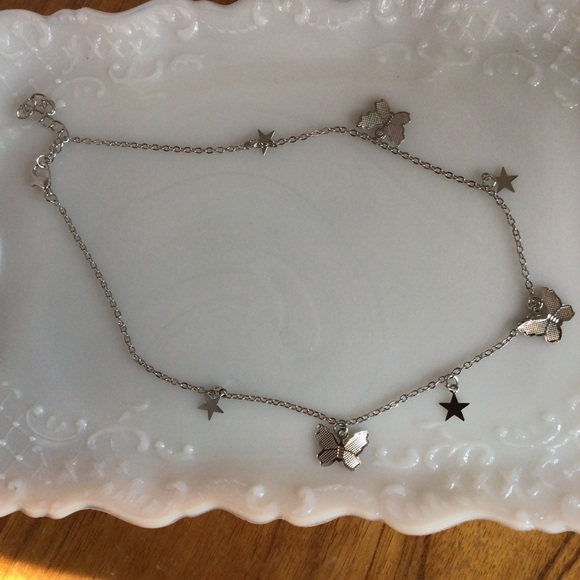Dainty Silver Butterfly and Stars 17” Choker Chain Necklace - NWOT - Picture 3 of 3